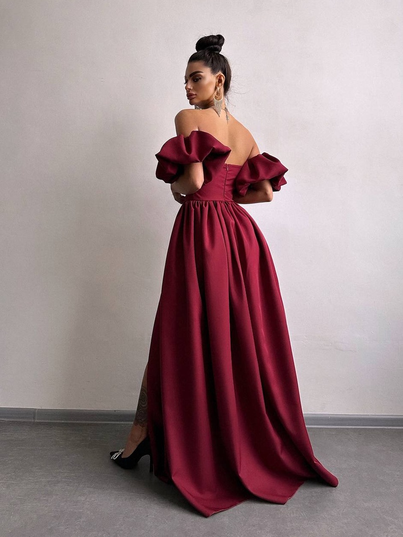 Сукня максі  з розрізом на спідниці та об’ємними рукавами  | PUSHKA SHOP