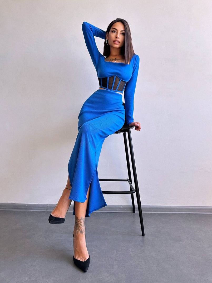 Трикотажний комплект: топ з елементами корсету та спідниця з розрізами  | PUSHKA SHOP