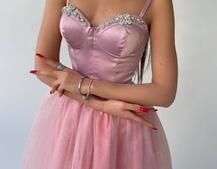 Платье-бюстье с чашечками и пышной юбкой , декорированное стразами  Платье-бюстье с чашечками и пышной юбкой , декорированное стразами  | PUSHKA SHOP