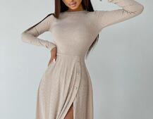 Трикотажное платье миди с разрезом Трикотажное платье миди с разрезом | PUSHKA SHOP