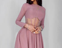 Приталенное платье с корсетной вставкой и пышной юбкой-солцем Приталенное платье с корсетной вставкой и пышной юбкой-солцем | PUSHKA SHOP