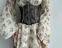 Шифонова сукня на підкладці з розкльошеними рукавами з асиметричною спідницею + корсет декорований стразами  | PUSHKA SHOP