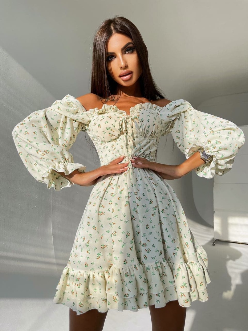 Цветочное платье-бюстье с чашечками и пышной юбкой с оборками Цветочное платье-бюстье с чашечками и пышной юбкой с оборками | PUSHKA SHOP