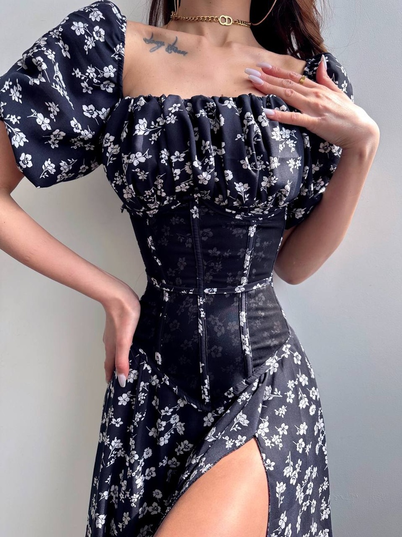 Сукня міді з розрізом в квітковий принт + прозорий корсет  Сукня міді з розрізом в квітковий принт + прозорий корсет  | PUSHKA SHOP