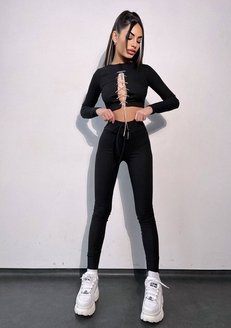Костюм:  легінси та топ з шнурівкою зі страз | PUSHKA SHOP