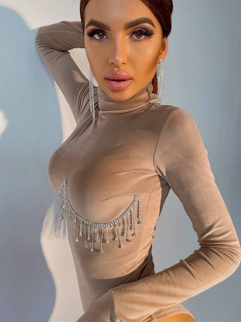 Оксамитовий боді-гольф, декорований бахромою зі страз | PUSHKA SHOP