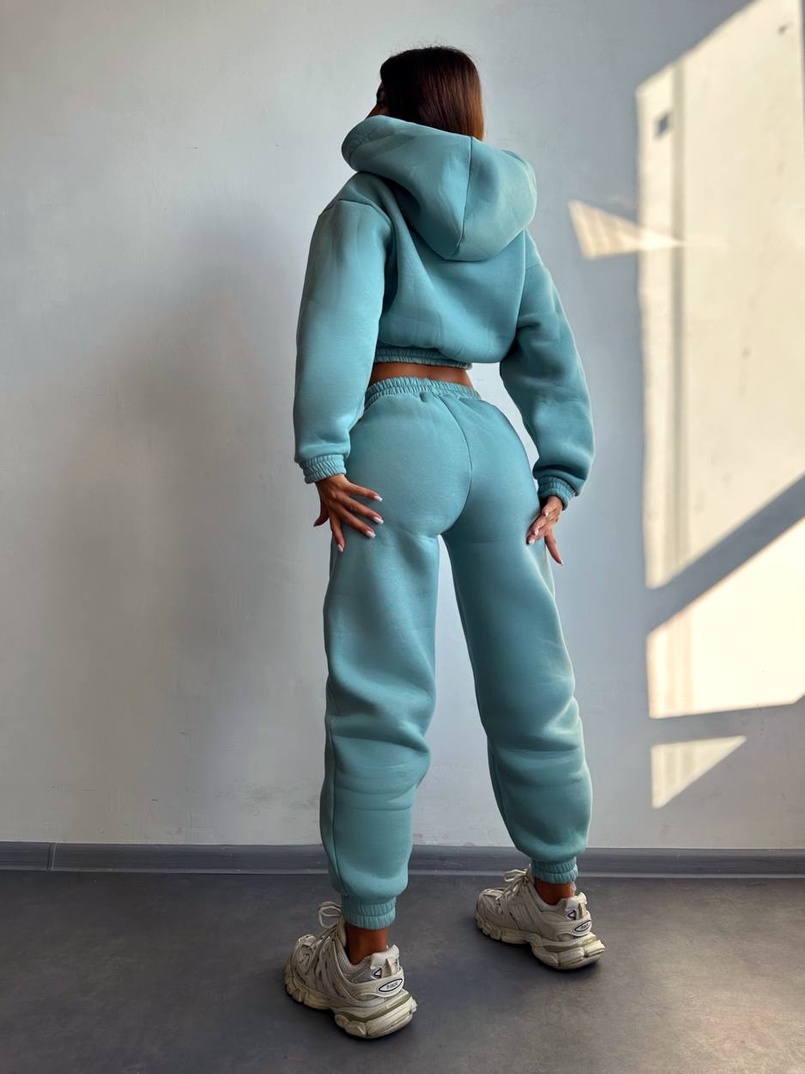 Базовий костюм на флісі з об'ємними капюшоном Базовий костюм на флісі з об'ємними капюшоном | PUSHKA SHOP