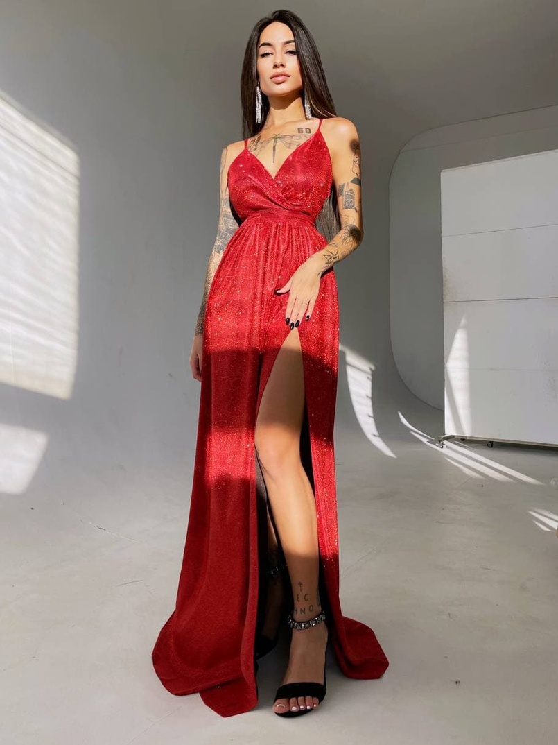 Блестящее платье-макси с разрезом Блестящее платье-макси с разрезом | PUSHKA SHOP