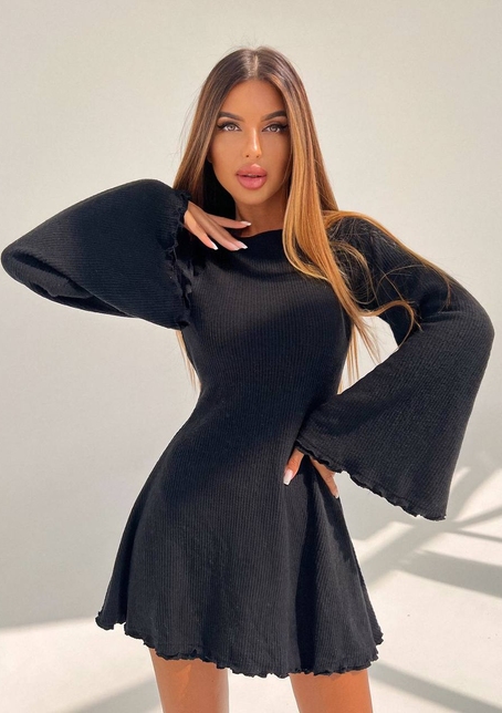 Трикотажна сукня міні з розкльошеними рукавами та відкритою спиною | PUSHKA SHOP