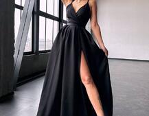 Сукня максі на тонких бретелях з розрізом на спідниці  | PUSHKA SHOP