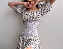 Сукня міді з розрізом в квітковий принт + прозорий корсет Сукня міді з розрізом в квітковий принт + прозорий корсет | PUSHKA SHOP