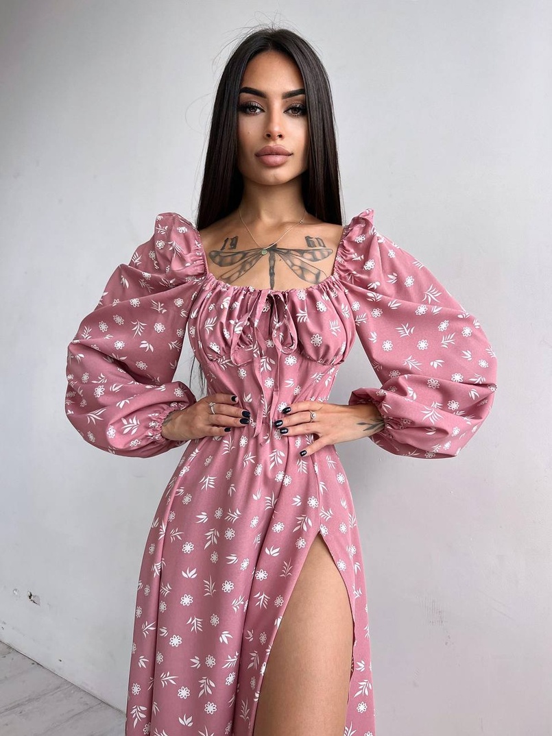 Сукня міді з розрізом на спідниці Сукня міді з розрізом на спідниці | PUSHKA SHOP