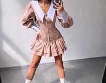 Котонова сукня з рюшами на гудзиках зі шнурівкою на спинці Котонова сукня з рюшами на гудзиках зі шнурівкою на спинці | PUSHKA SHOP