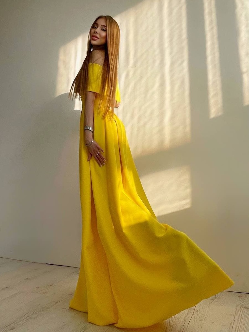 Платье-макси с разрезом Платье-макси с разрезом | PUSHKA SHOP