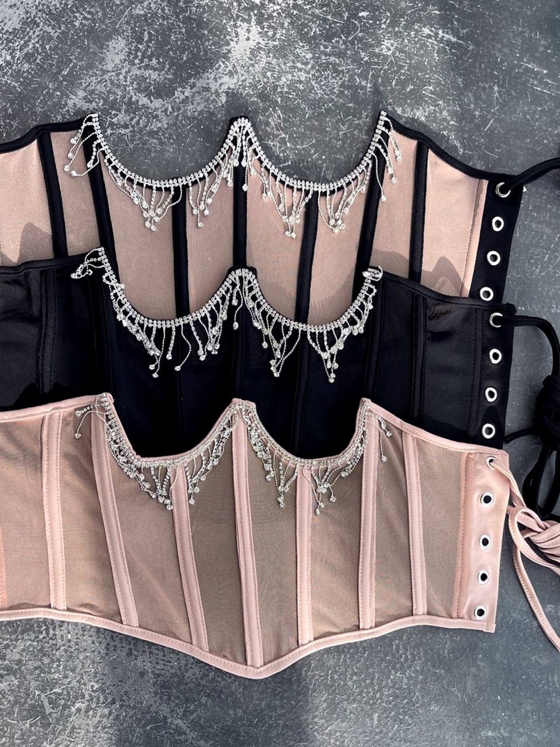 Корсет на кісточках зі шнурівкою, декорований бахромою зі страз | PUSHKA SHOP
