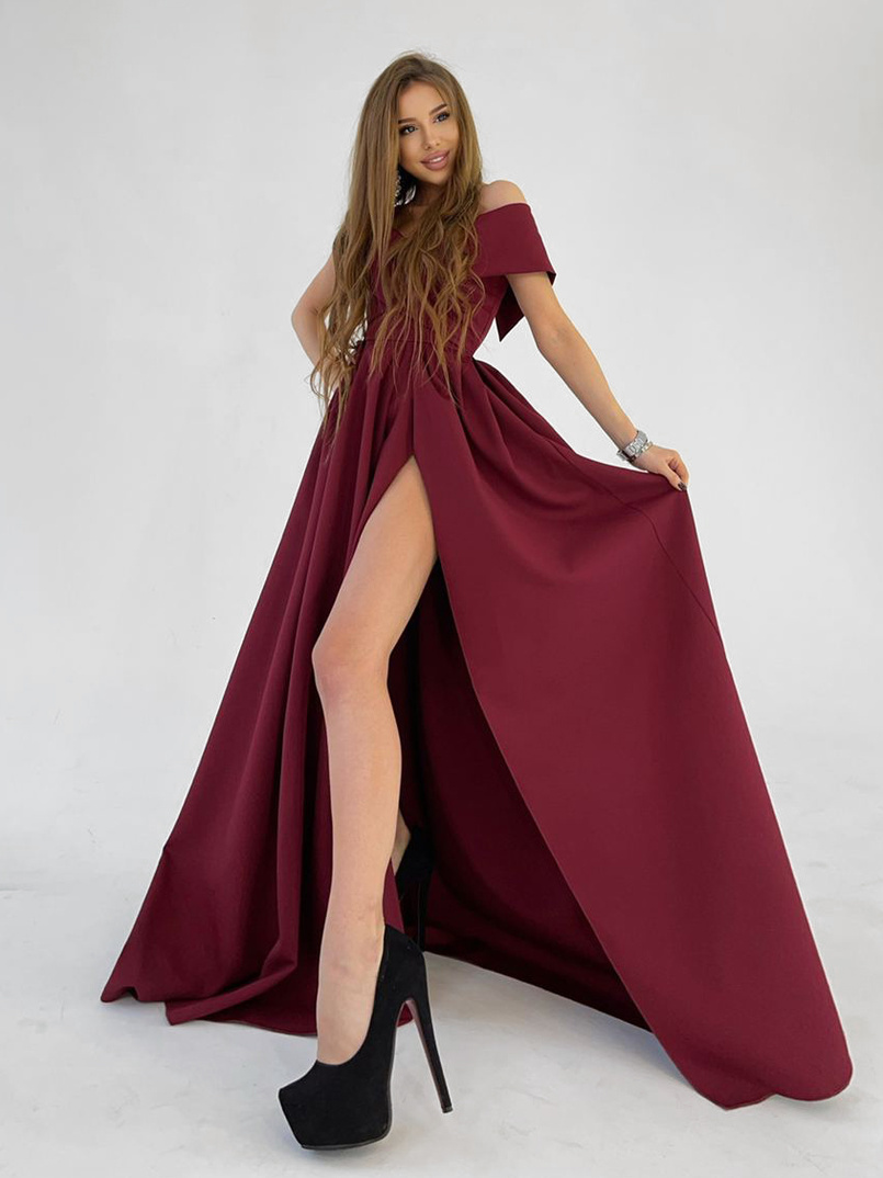 Платье-макси с разрезом | PUSHKA SHOP