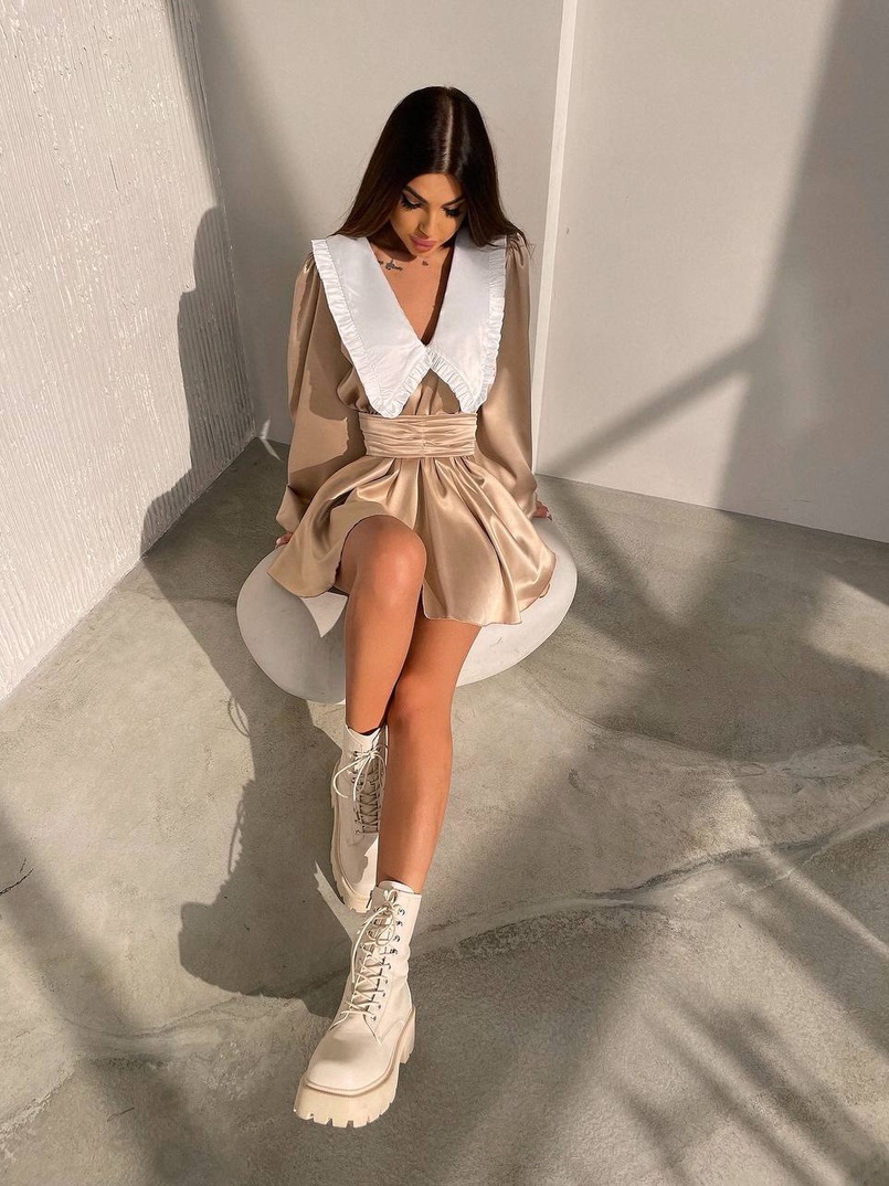 Сукня з коміром та об'ємними рукавами з широким поясом Сукня з коміром та об'ємними рукавами з широким поясом | PUSHKA SHOP