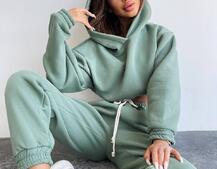 Базовый костюм на флисе с объемными капюшоном Базовый костюм на флисе с объемными капюшоном | PUSHKA SHOP