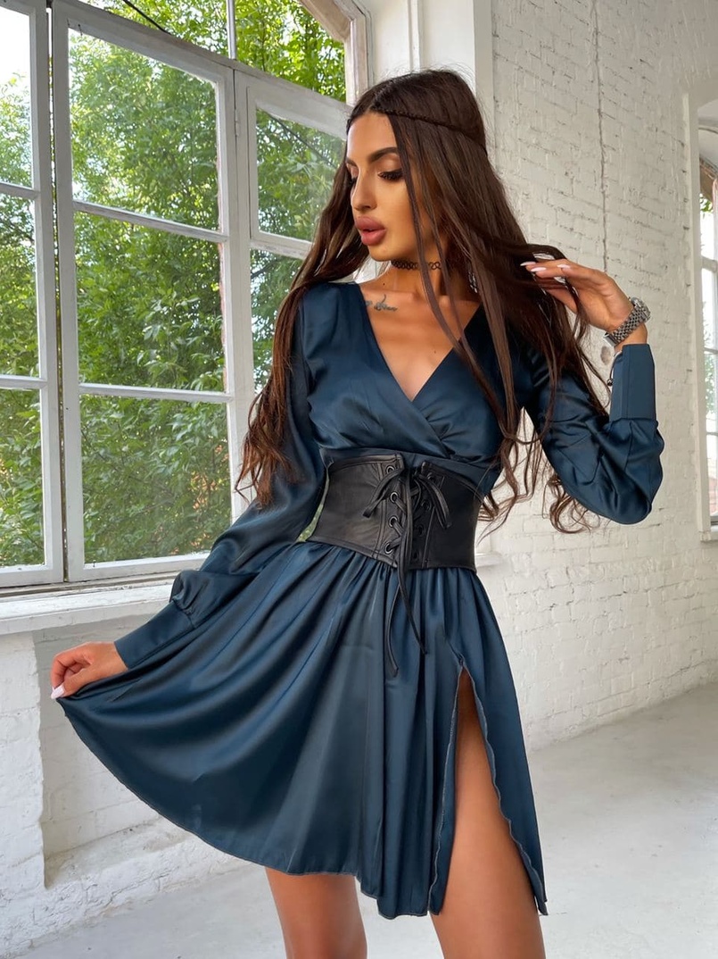 Шелковое платье  с разрезом  + корсет из эко-кожи | PUSHKA SHOP