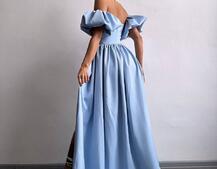 Сукня максі з розрізом на спідниці та об’ємними рукавами Сукня максі з розрізом на спідниці та об’ємними рукавами | PUSHKA SHOP