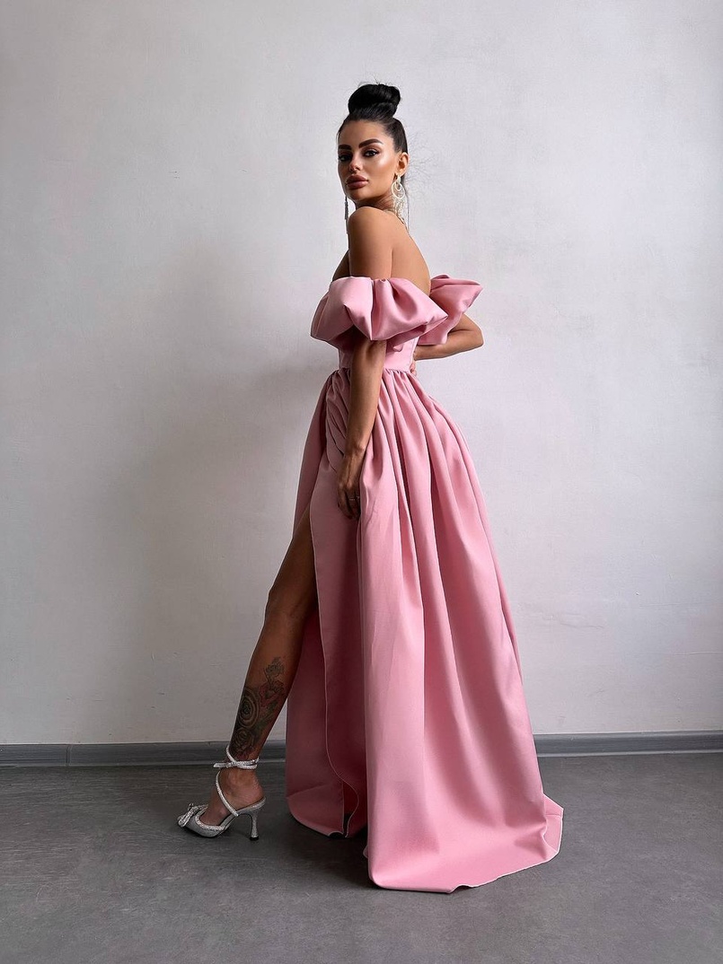 Сукня максі  з розрізом на спідниці та об’ємними рукавами  | PUSHKA SHOP