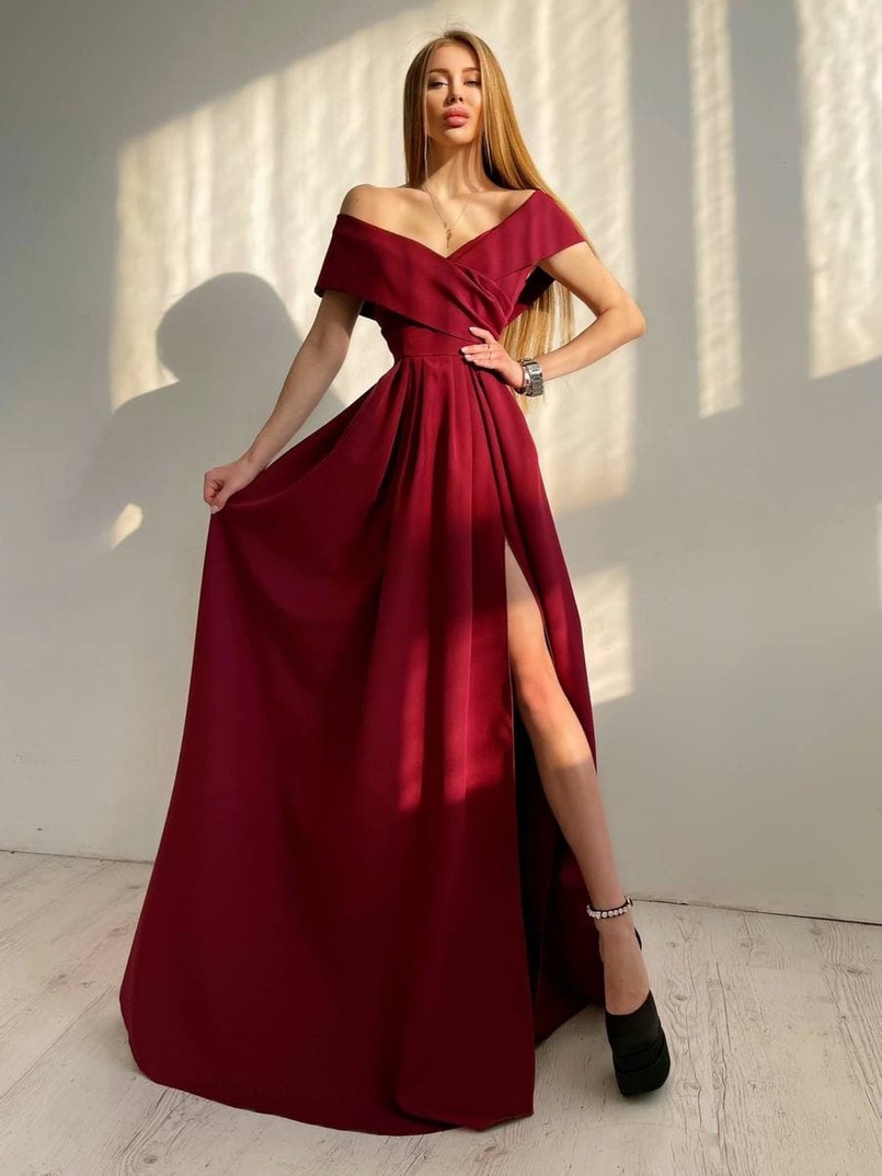 Платье-макси с разрезом▫️ткань: креп-костюмка   Платье-макси с разрезом▫️ткань: креп-костюмка   | PUSHKA SHOP