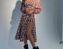 Цветочное платье миди с разрезом + прозрачный бельевой корсет Цветочное платье миди с разрезом + прозрачный бельевой корсет | PUSHKA SHOP