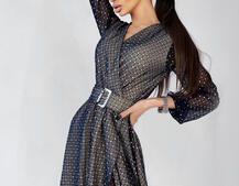 Платье миди с запахом на груди и разрезом на юбке Платье миди с запахом на груди и разрезом на юбке | PUSHKA SHOP