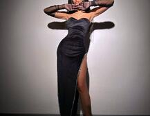 Оксамитова сукня , декорована ланцюгами + рукавички Чашечки з ефектом push up Оксамитова сукня , декорована ланцюгами + рукавички Чашечки з ефектом push up | PUSHKA SHOP