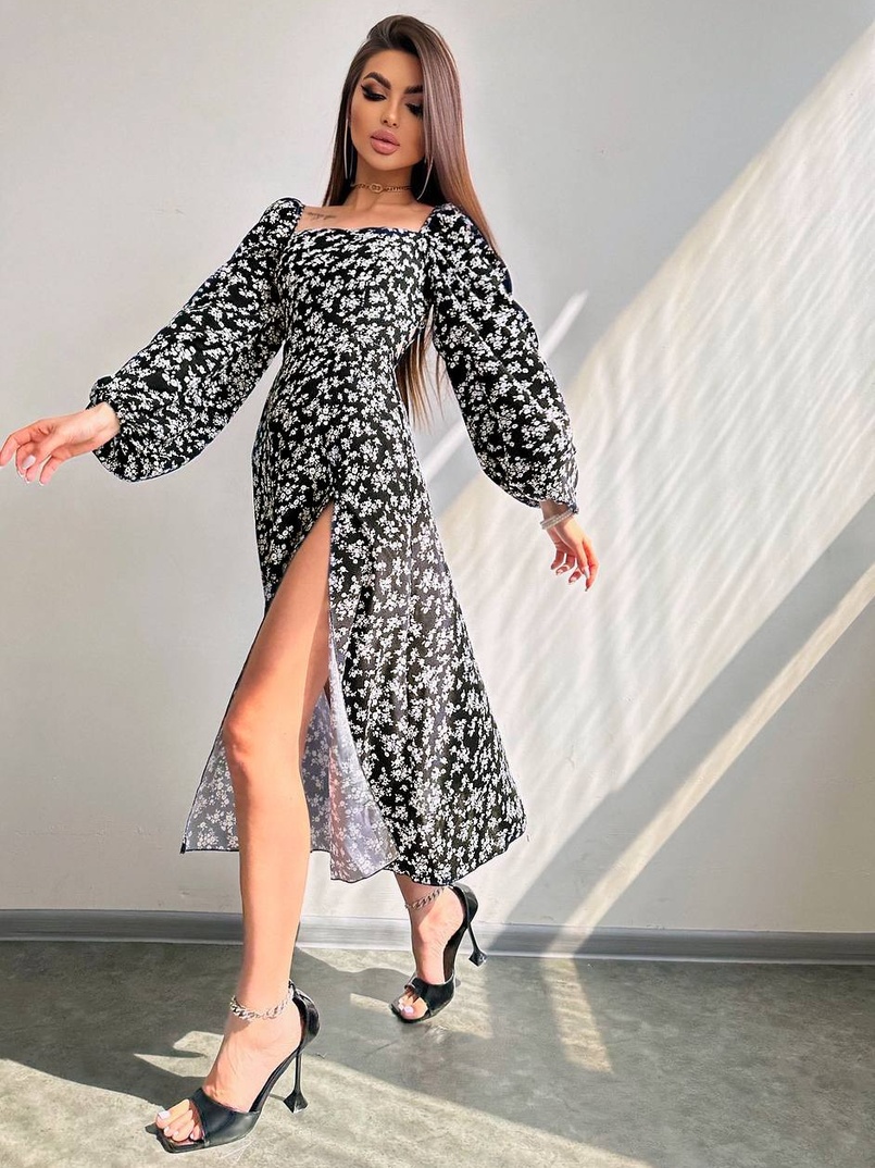 Улюблена сукня-міді зі шнурівкою на спинці та розрізом на ніжці Улюблена сукня-міді зі шнурівкою на спинці та розрізом на ніжці | PUSHKA SHOP