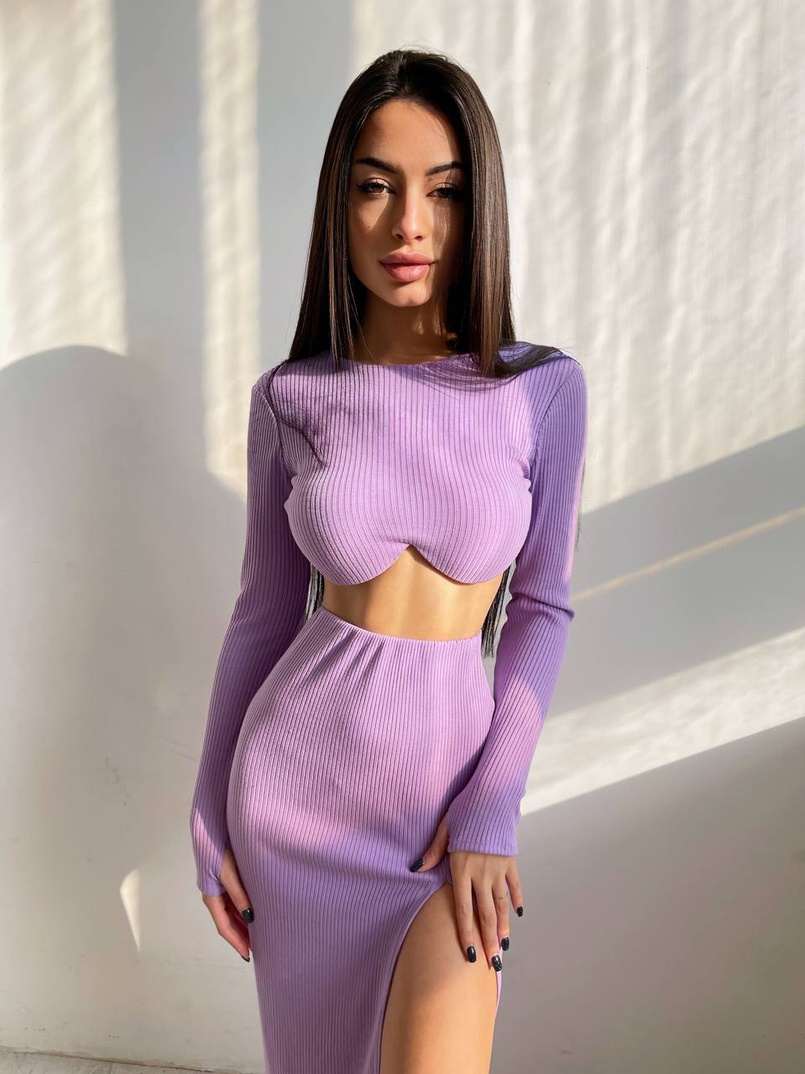 Трикотажный комплект: топ с чашечками push up + юбка миди с разрезом Трикотажный комплект: топ с чашечками push up + юбка миди с разрезом | PUSHKA SHOP