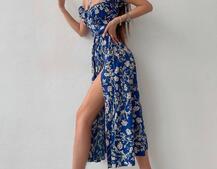 Платье миди с завязками на груди в цветочный принт Платье миди с завязками на груди в цветочный принт | PUSHKA SHOP