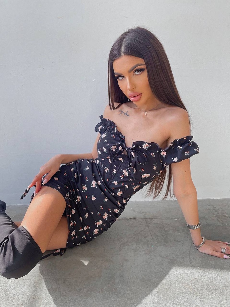 Цветочное платье мини с корсетной вставкой  на талии и присобранной юбкой  | PUSHKA SHOP