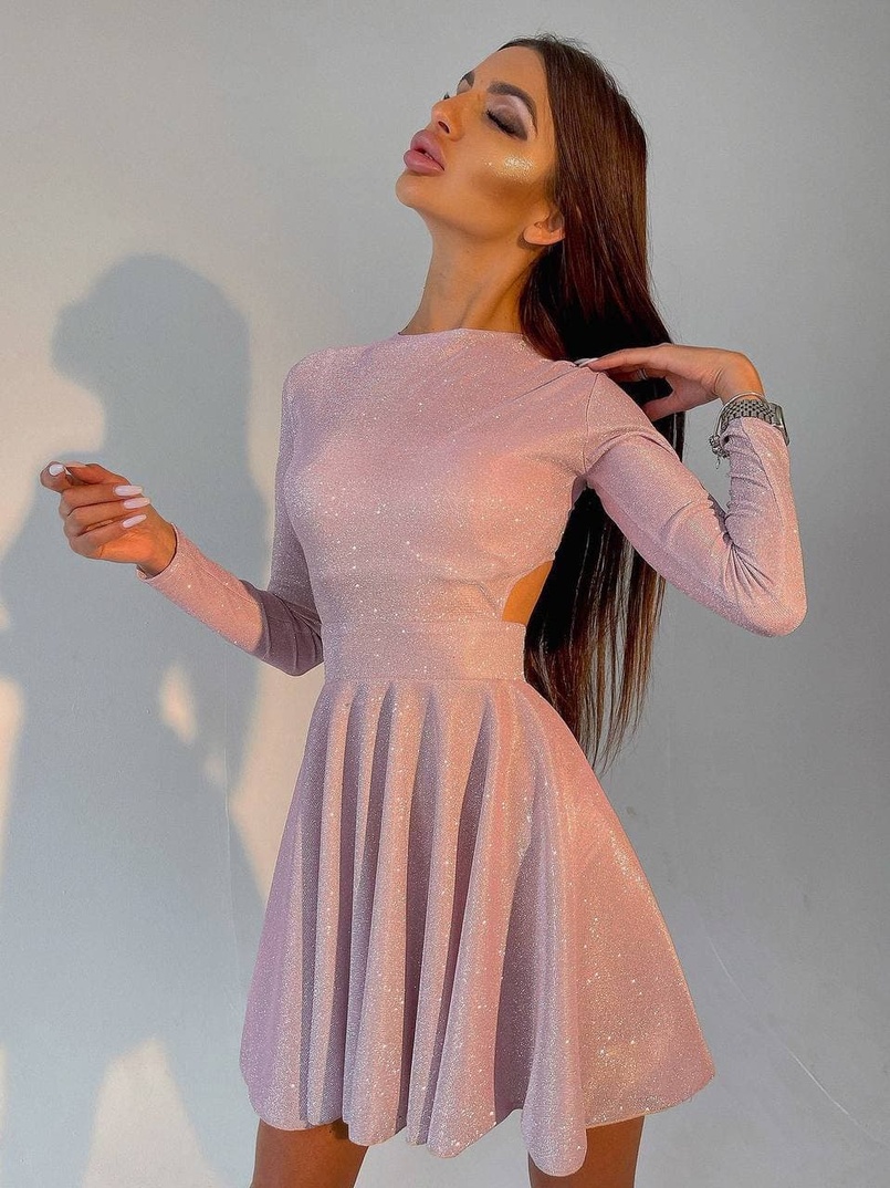 Приталенное блестящее платье с открытой спинкой  Приталенное блестящее платье с открытой спинкой  | PUSHKA SHOP