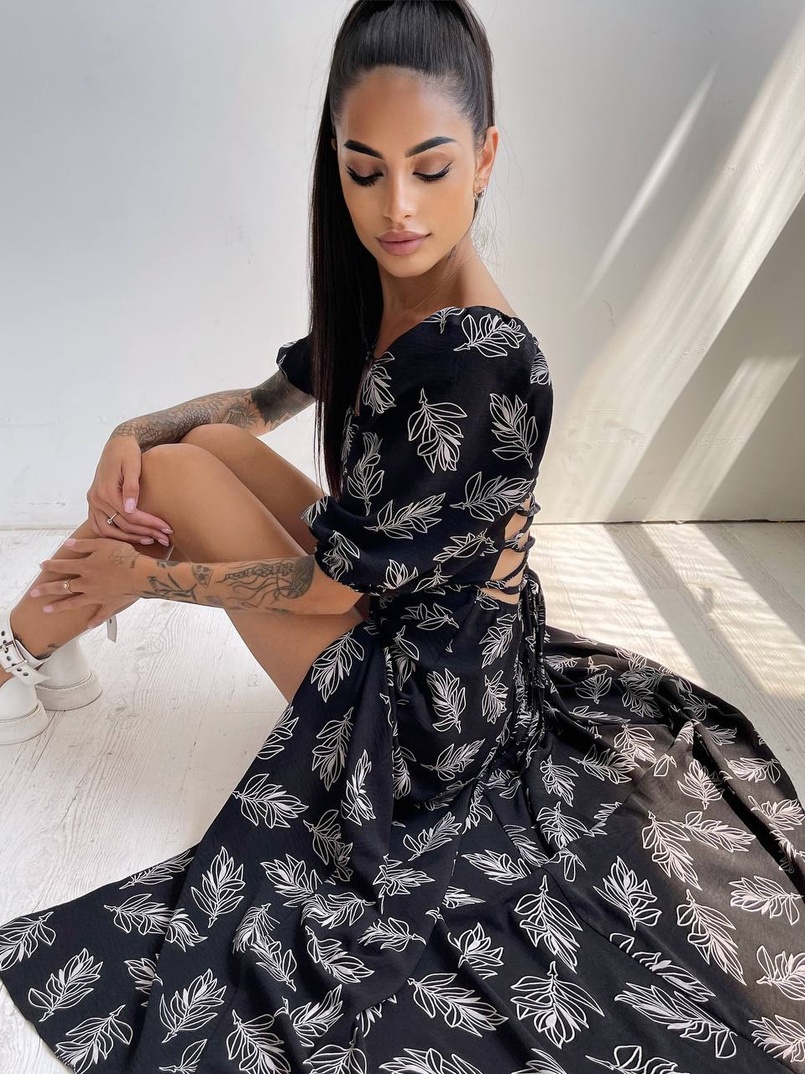 Улюблена сукня міді зі шнурівкою на спинці в нових кольорах Улюблена сукня міді зі шнурівкою на спинці в нових кольорах | PUSHKA SHOP