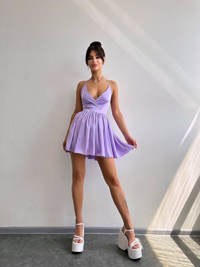 Шовкова сукня з пишною спідницею та шнурівкою на спинці | PUSHKA SHOP