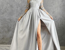 Платье макси с блестящим верхом и разрезом на юбке  | PUSHKA SHOP