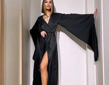 Шовковий халатик із розкльошеними рукавами Шовковий халатик із розкльошеними рукавами | PUSHKA SHOP