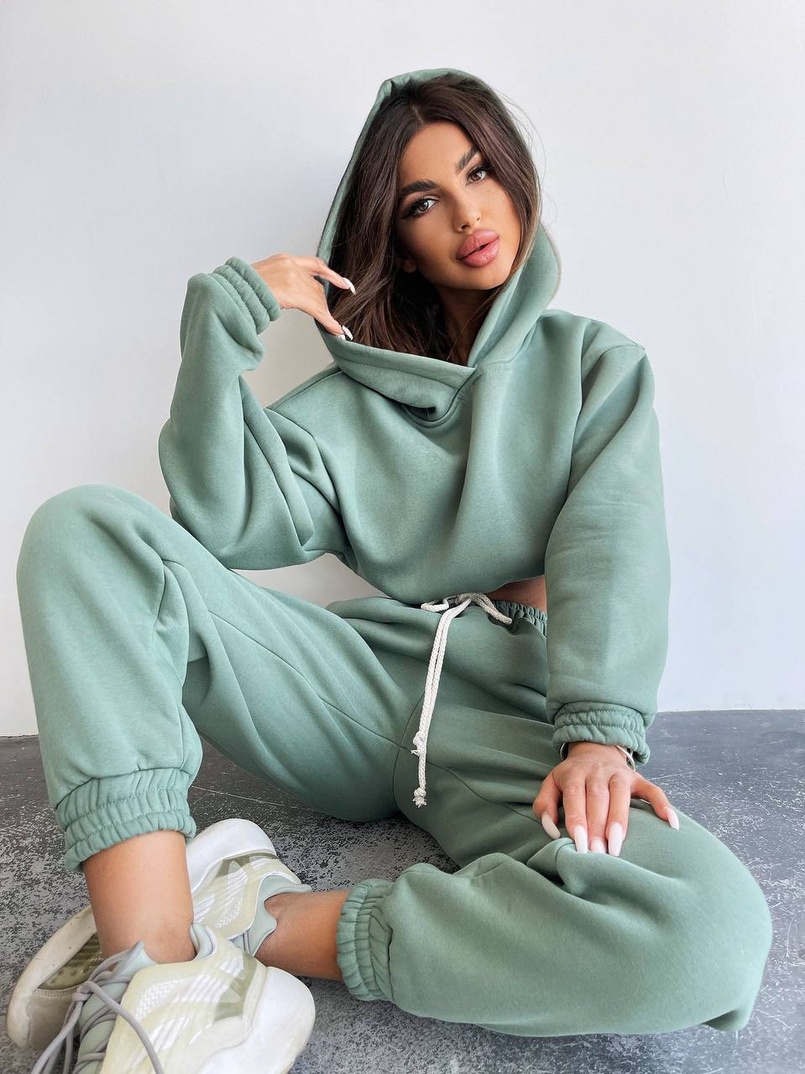 Базовый костюм на флисе с объемными капюшоном Базовый костюм на флисе с объемными капюшоном | PUSHKA SHOP