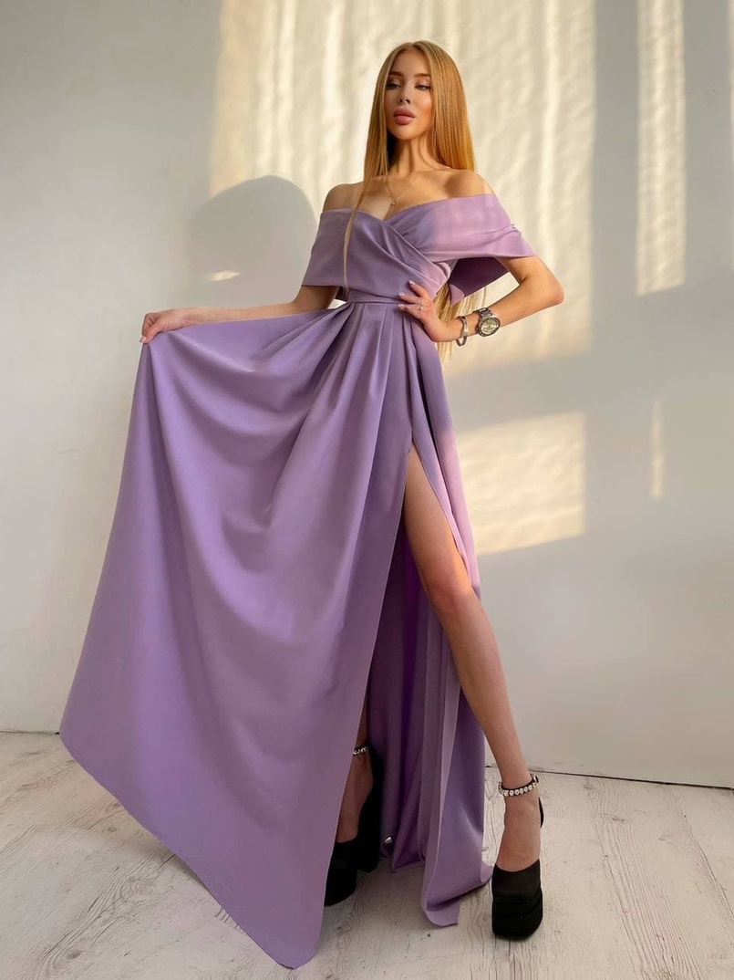 Платье-макси с разрезом Платье-макси с разрезом | PUSHKA SHOP