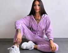 Велюровий комбінезон Велюровий комбінезон | PUSHKA SHOP