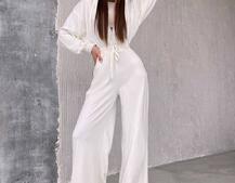 Велюровий комбінезон Велюровий комбінезон | PUSHKA SHOP