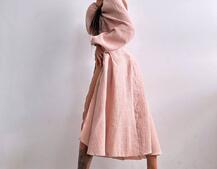 Муслінова сукня -міді з розрізом на ніжці Муслінова сукня -міді з розрізом на ніжці | PUSHKA SHOP