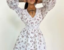 Шифоновое платье с цветочным принтом, декорированное кружевом Шифоновое платье с цветочным принтом, декорированное кружевом | PUSHKA SHOP