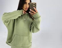 Oversize костюм с худи и расклешенными брюками Oversize костюм с худи и расклешенными брюками | PUSHKA SHOP