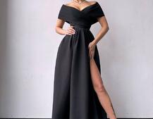 Сукня максі  з відкритими плечима та розрізом на спідниці Сукня максі  з відкритими плечима та розрізом на спідниці | PUSHKA SHOP