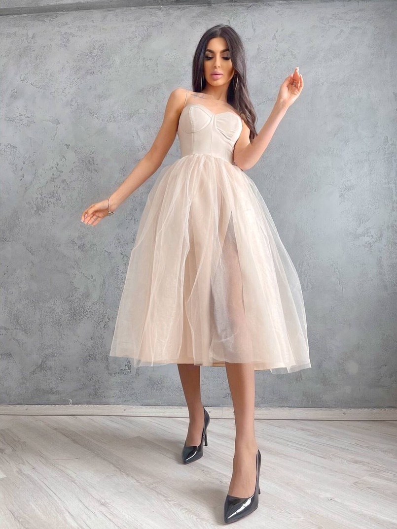 Платье-бюстье с чашечками и пышной юбкой Платье-бюстье с чашечками и пышной юбкой | PUSHKA SHOP