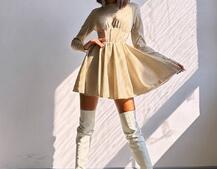 Приталена блискуча сукня з корсетною вставкою та пишною спідницею-сонцем Приталена блискуча сукня з корсетною вставкою та пишною спідницею-сонцем | PUSHKA SHOP