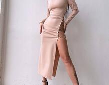 Сукня міді з підплічниками та шнурівкою Розмір вирізу можна регулювати шнурівкою | PUSHKA SHOP