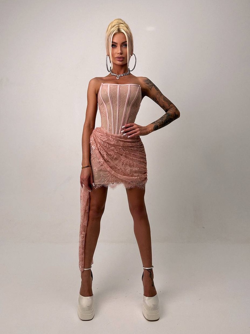 Мереживна сукня міні зі шлейфом Мереживна сукня міні зі шлейфом | PUSHKA SHOP